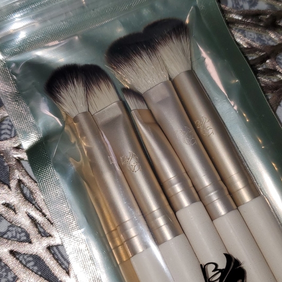 BEAU GÂCHIS No. 7 Collection Brush Set - Picture 3 of 5